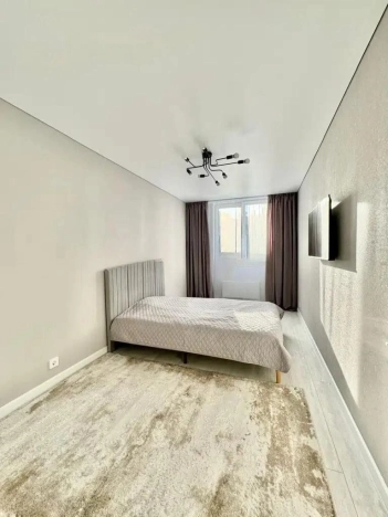 Купить трехкомнатную квартиру на улице бульвар Эйнштейна в Московской области. Вариант № 5823634, 18, площадь - квм, цена 20950000 рублей