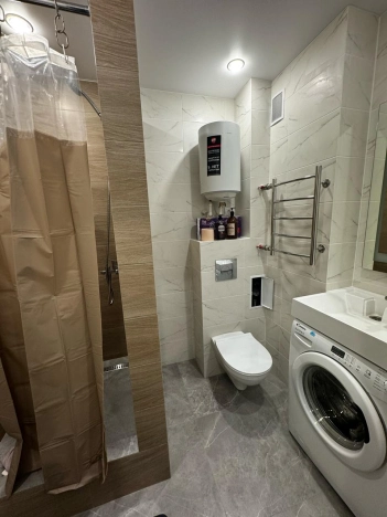 Снять квартиру в Тобольске. Вариант № 5851313, 4, площадь -  квм, цена 52000 рублей