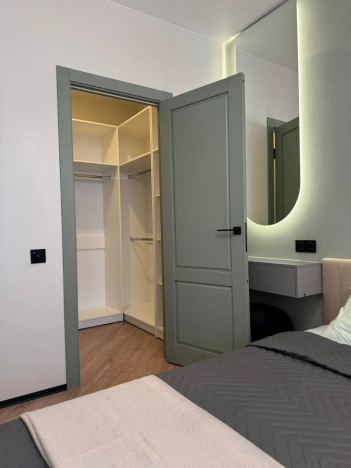 Купить двухкомнатную квартиру в Новосибирской области. Вариант № 9928392, 4, площадь -  квм, цена 8000000 рублей