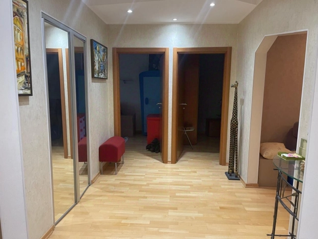 Купить квартиру в Москве. Вариант № 8214765, 5, площадь - квм, цена 34000000 рублей