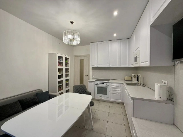 Купить квартиру в Москве. Вариант № 9168878, 17, площадь - квм, цена 27000000 рублей