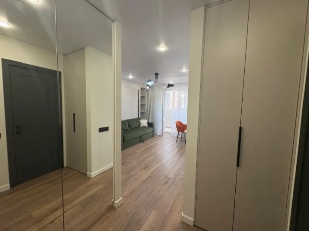 Купить квартиру в Москве. Вариант № 10438330, 15, площадь -  квм, цена 18490000 рублей