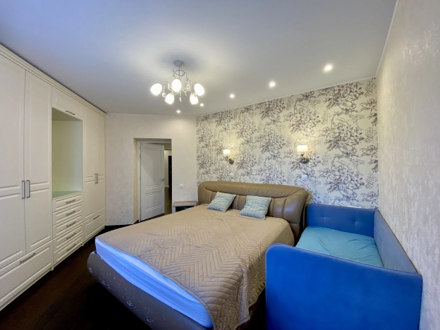 Купить квартиру в Смоленске. Вариант № 9168038, 7, площадь -  квм, цена 19300000 рублей