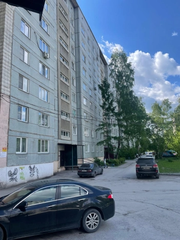 Купить трехкомнатную квартиру в районе Ленинский в Новосибирске. Вариант № 48442, 19, площадь -  квм, цена 6300000 рублей