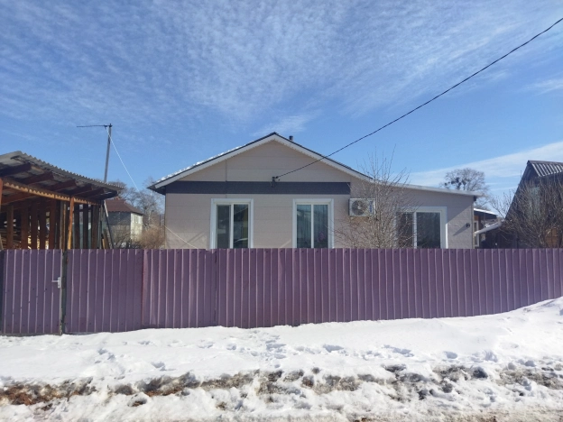 Купить дом на улице Почтовая в Приморском крае. Вариант № 27088, 1, площадь - квм, цена 4700000 рублей