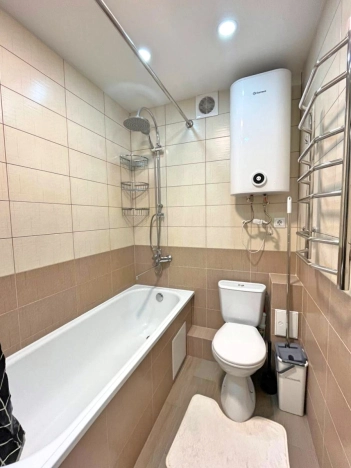 Купить однокомнатную квартиру на улице Заводская в Вологодской области. Вариант № 9976349, 18, площадь -  квм, цена 3300000 рублей