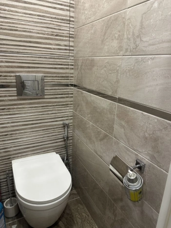 Купить трехкомнатную квартиру на вторичке на улице Анны Ахматовой в Москве. Вариант № 10487539, 10, площадь -  квм, цена 17000000 рублей