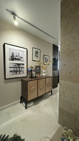 Купить трехкомнатную квартиру на улице Красный проспект в Новосибирске. Вариант № 2073470, 19, площадь -  квм, цена 18500000 рублей