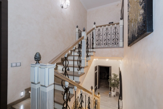 Купить дом на улице Курортная в Ростове-на-Дону. Вариант № 28937, 9, площадь -  квм, цена 99900000 рублей