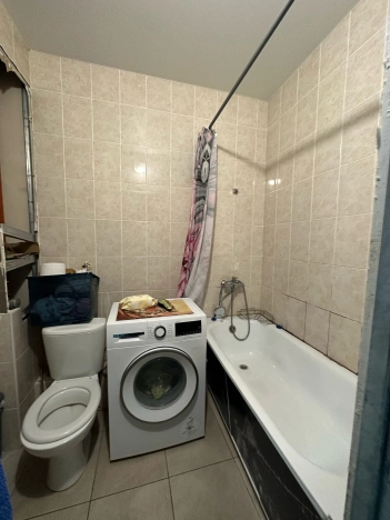 Купить однокомнатную квартиру в Волгограде. Вариант № 8806580, 18, площадь -  квм, цена 6300000 рублей