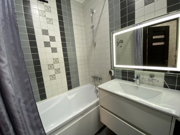 Купить квартиру на улице Светлая в Пензенской области. Вариант № 9650974, 20, площадь -  квм, цена 5700000 рублей