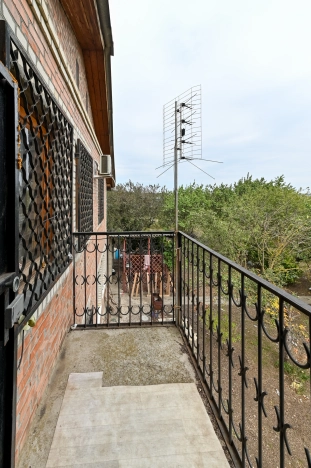 Купить дом в Азове. Вариант № 3959660, 18, площадь -  квм, цена 5100000 рублей