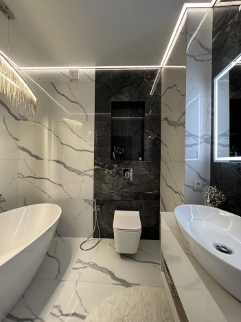 Купить четырехкомнатную квартиру в Волгограде. Вариант № 2103303, 13, площадь -  квм, цена 19300000 рублей