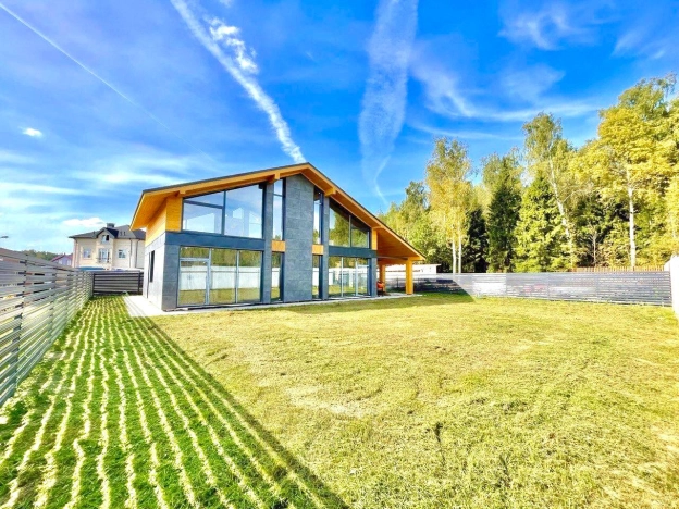 Купить дом в Москве. Вариант № 14273, 4, площадь - квм, цена 21500000 рублей