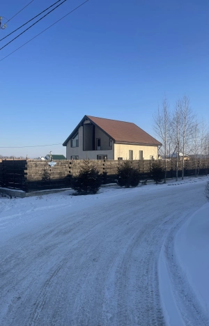 Купить дом на улице Заводская в Приморском крае. Вариант № 10462623, 0, площадь -  квм, цена 12500000 рублей