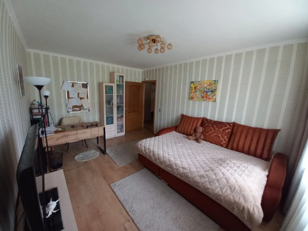 Купить трехкомнатную квартиру в районе Железнодорожный в Улан-Удэ. Вариант № 38065, 1, площадь -  квм, цена 8700000 рублей