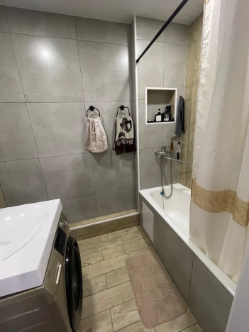 Купить однокомнатную квартиру в Приморском крае. Вариант № 60355, 14, площадь -  квм, цена 6900000 рублей