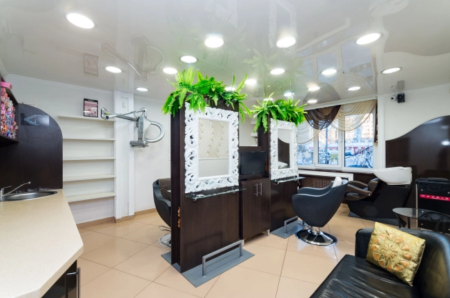 Снять коммерческую недвижимость в Тобольске. Вариант № 5492, 0, площадь -  квм, цена 150000 рублей