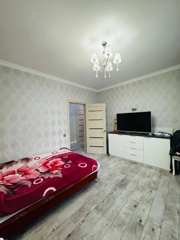 Купить двухкомнатную квартиру в Старом Осколе. Вариант № 59267, 6, площадь -  квм, цена 7400000 рублей