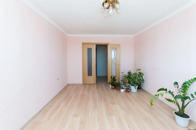 Купить двухкомнатную квартиру в Тюменской области. Вариант № 25044, 0, площадь -  квм, цена 5500000 рублей