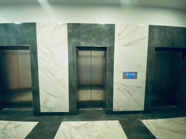 Купить трехкомнатную квартиру в районе Кировский в Ростове-на-Дону. Вариант № 237990, 33, площадь -  квм, цена 26500000 рублей