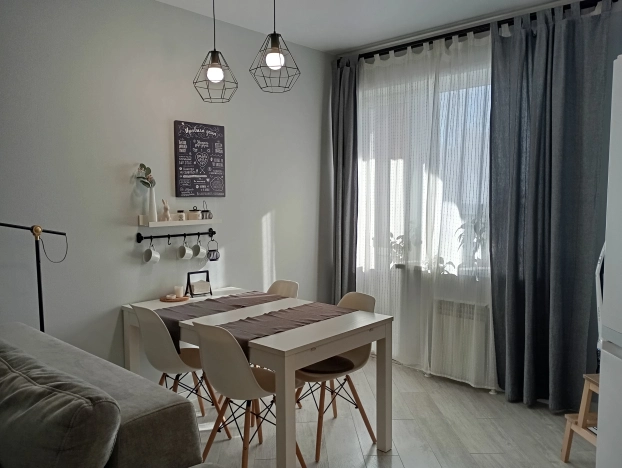 Купить трехкомнатную квартиру в Новосибирске. Вариант № 6948947, 21, площадь -  квм, цена 10500000 рублей