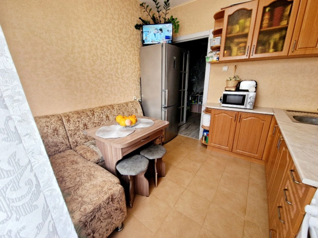 Купить однокомнатную квартиру в Омске. Вариант № 2026310, 13, площадь -  квм, цена 5650000 рублей