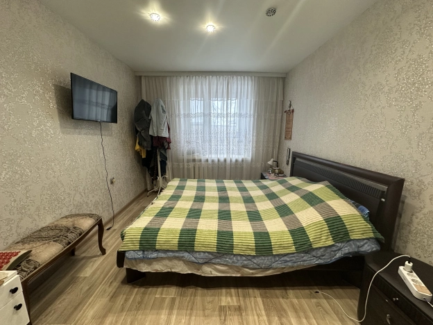 Купить многокомнатную квартиру в Архангельской области. Вариант № 24401, 7, площадь -  квм, цена 7600000 рублей