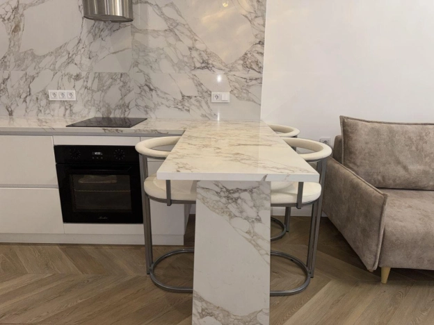 Купить квартиру в Москве. Вариант № 10434894, 1, площадь -  квм, цена 21000000 рублей