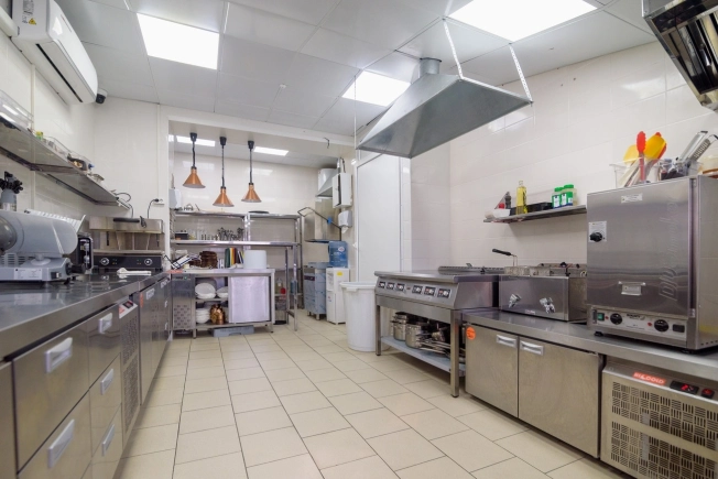 Купить коммерческую недвижимость в Новосибирске. Вариант № 8086960, 10, площадь -  квм, цена 25000000 рублей