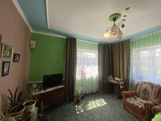 Купить дом на улице Гранатовая в Краснодарском крае. Вариант № 2106057, 6, площадь -  квм, цена 10000000 рублей