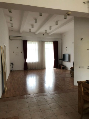 Купить квартиру в Москве. Вариант № 9813279, 13, площадь -  квм, цена 230000000 рублей