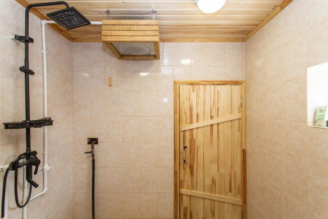 Купить дом на улице Совхозная в Тюменской области. Вариант № 7988233, 20, площадь -  квм, цена 6000000 рублей