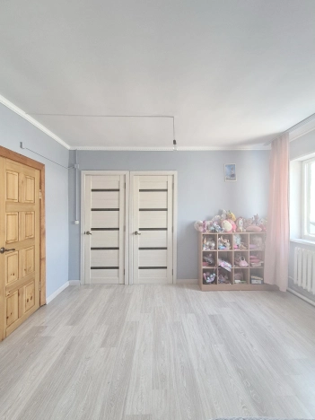 Купить дом в Кызыле. Вариант № 23648, 8, площадь -  квм, цена 10650000 рублей