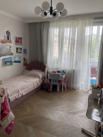 Купить квартиру в Москве. Вариант № 3000800, 17, площадь -  квм, цена 80000000.0000 рублей