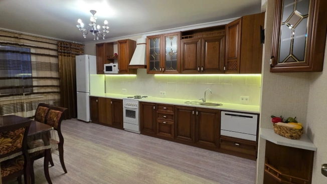 Купить квартиру на улице Душистая в Краснодаре. Вариант № 2003625, 5, площадь -  квм, цена 8990000 рублей