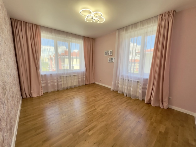 . Вариант № 17616, 9, площадь - 92 квм, цена 9200000 рублей