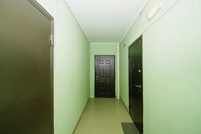 Купить трехкомнатную квартиру на улице бульвар Архитекторов в Омске. Вариант № 56298, 23, площадь -  квм, цена 9600000 рублей