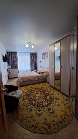 Купить трехкомнатную квартиру на вторичке в Республике Башкортостан. Вариант № 11613, 6, площадь -  квм, цена 2860000 рублей