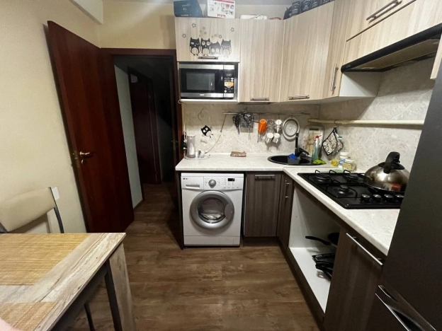 Купить однокомнатную квартиру в районе Московский в Санкт-Петербурге. Вариант № 41444, 8, площадь -  квм, цена 6980000 рублей