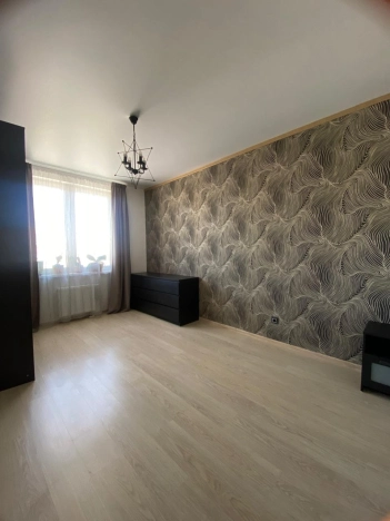 Купить трехкомнатную квартиру на улице Русская в Нижегородской области. Вариант № 10501200, 19, площадь -  квм, цена 9950000 рублей