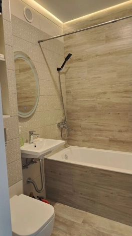 Купить двухкомнатную квартиру в районе Московский в Калининграде. Вариант № 7204407, 9, площадь -  квм, цена 9700000 рублей