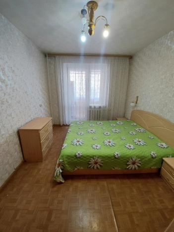 Купить трехкомнатную квартиру на улице Молодёжная в Республике Татарстан (татарстан). Вариант № 13176, 9, площадь -  квм, цена 5387000 рублей