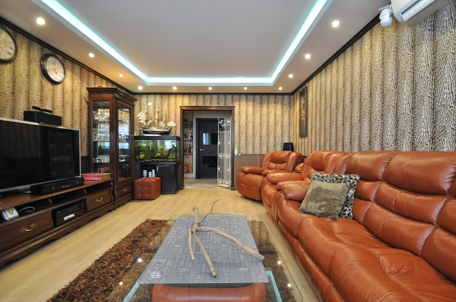 Купить квартиру в Москве. Вариант № 10082065, 8, площадь -  квм, цена 28900000 рублей