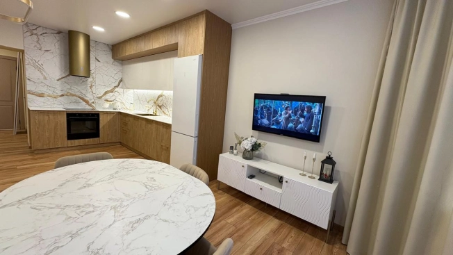 Снять квартиру в Тобольске. Вариант № 2545106, 39, площадь -  квм, цена 80000 рублей