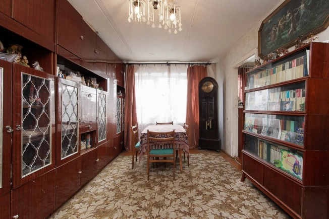 Купить четырехкомнатную квартиру в Калининграде. Вариант № 15208, 11, площадь -  квм, цена 3950000 рублей