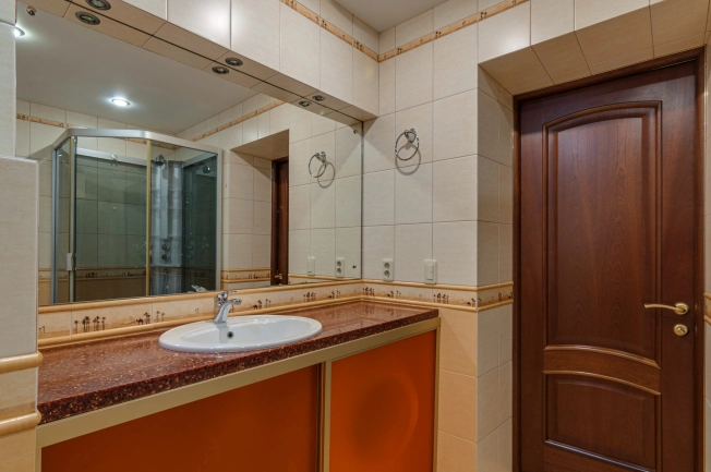 Купить четырехкомнатную квартиру в Вологде. Вариант № 53857, 25, площадь -  квм, цена 16900000 рублей