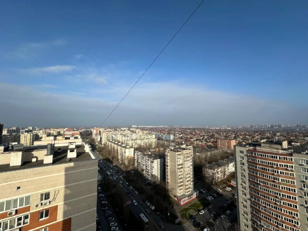 Купить однокомнатную квартиру в Ростовской области. Вариант № 9317658, 3, площадь -  квм, цена 6950000 рублей