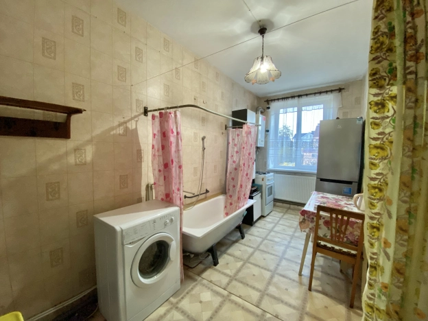 Купить двухкомнатную квартиру в Калининградской области. Вариант № 8070291, 4, площадь -  квм, цена 2500000 рублей