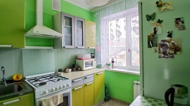 Купить трехкомнатную квартиру в Орске. Вариант № 26644, 5, площадь -  квм, цена 3600000.0000 рублей